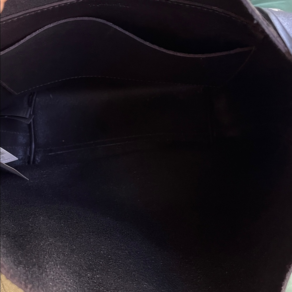 Madewell Essential Bucket Tote Black with Silver Studs - Picture 6 of 8